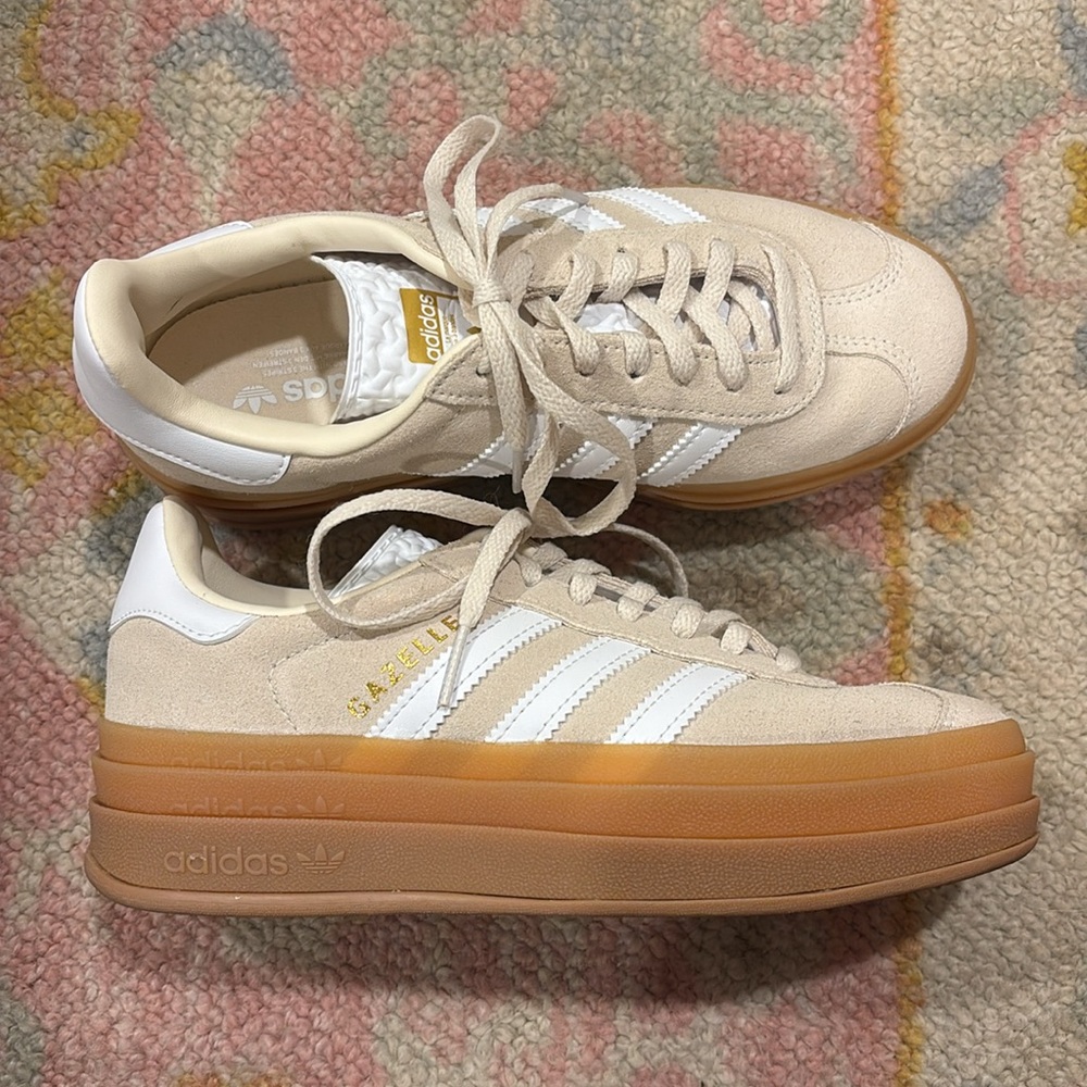 adidas Gazelle Platform Bold Kids Sneaker Size 4 Kids/Women’s Size 6